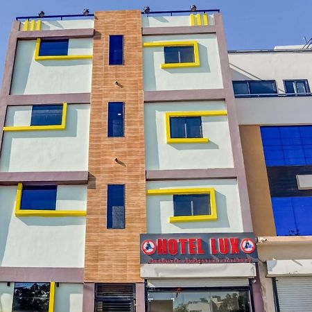 Spot On 76764 Hotel Lux Indore Exterior foto